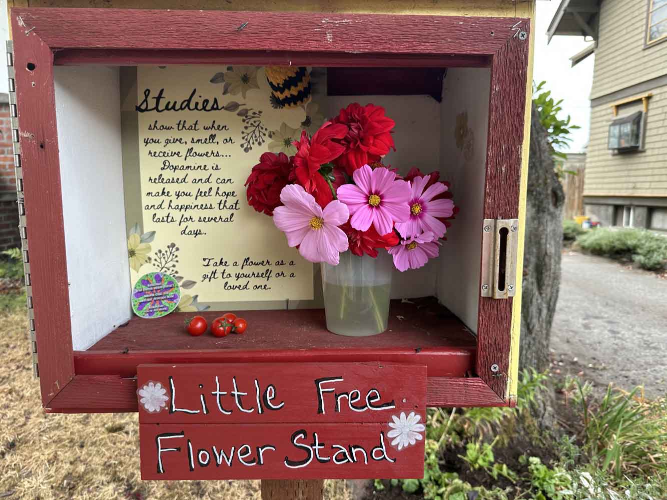 Free Flower Stand!